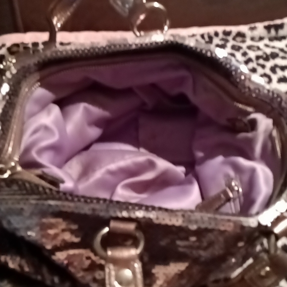 Coach - Picture 4 of 4